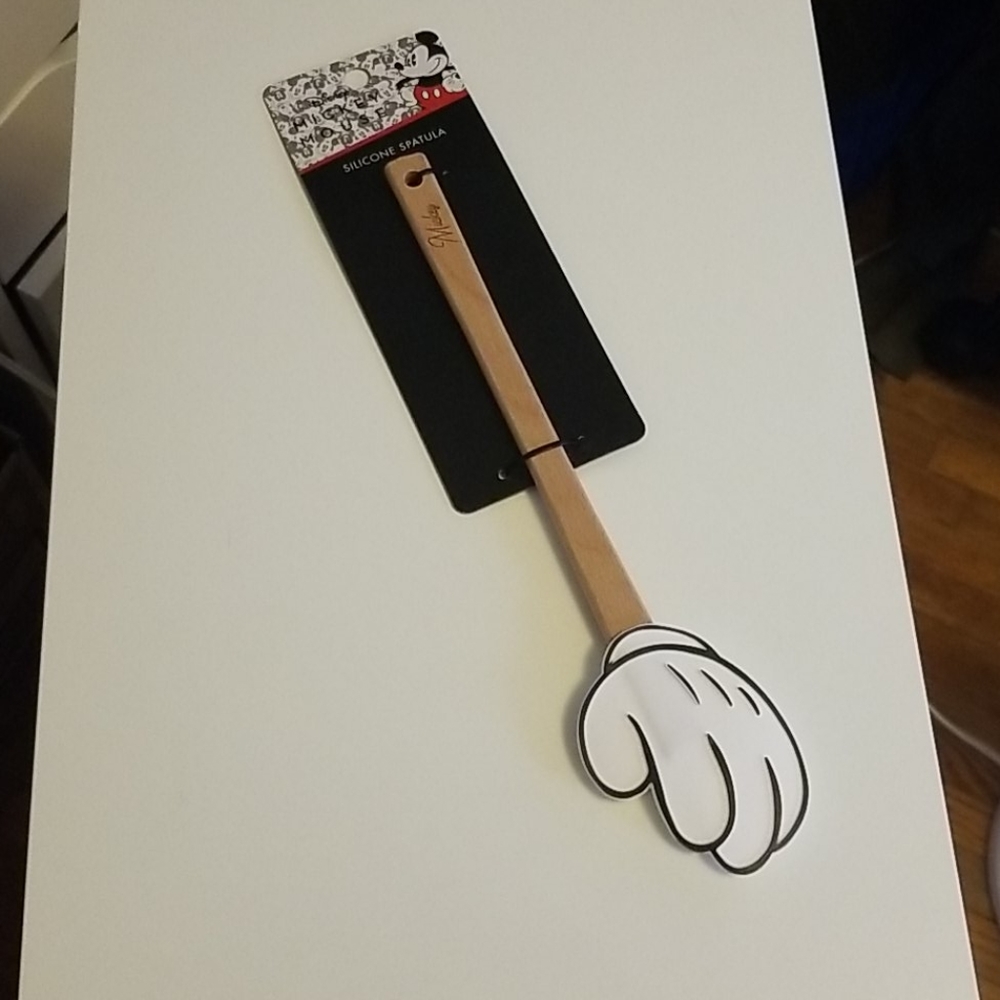 Brand new Dinsey Mickey Mouse silicone spatula